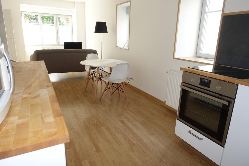 Le 4 Apartment Saint-Junien Ngoại thất bức ảnh